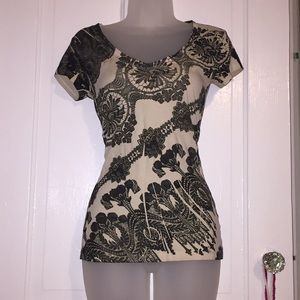 Victoria’s Secret short sleeve tee shirt